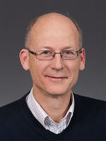 Porträt von Prof. Dr. Knut Möller